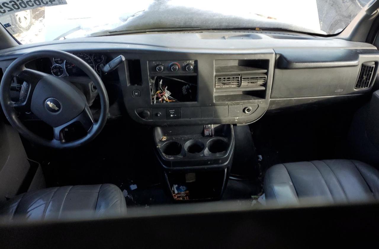 2013 Chevrolet Express - Image 8