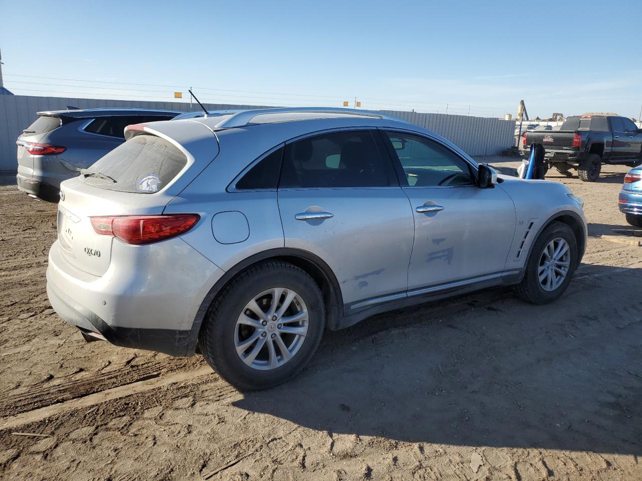 2015 Infiniti QX70 - Image 3