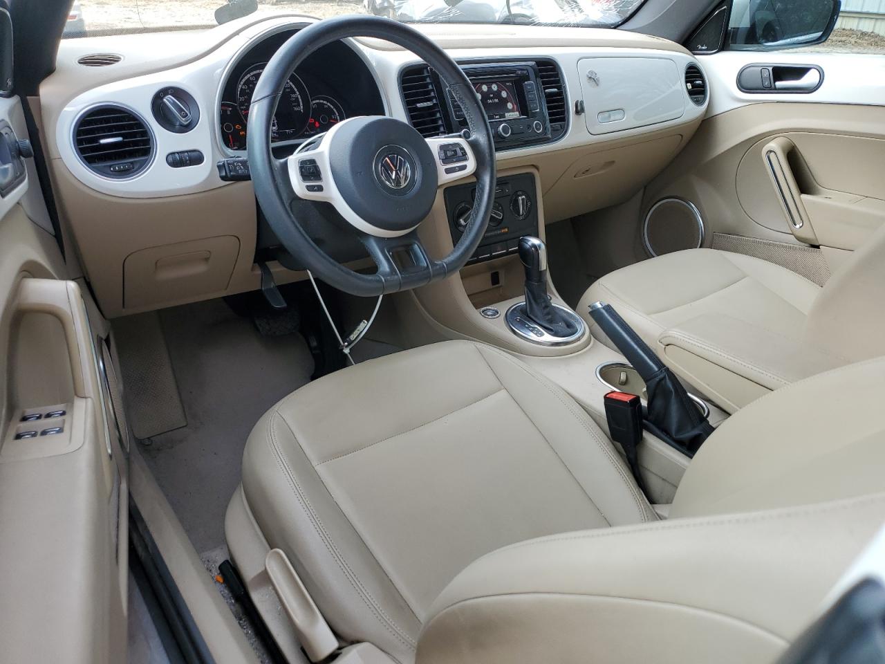 2014 Volkswagen Beetle - Image 8