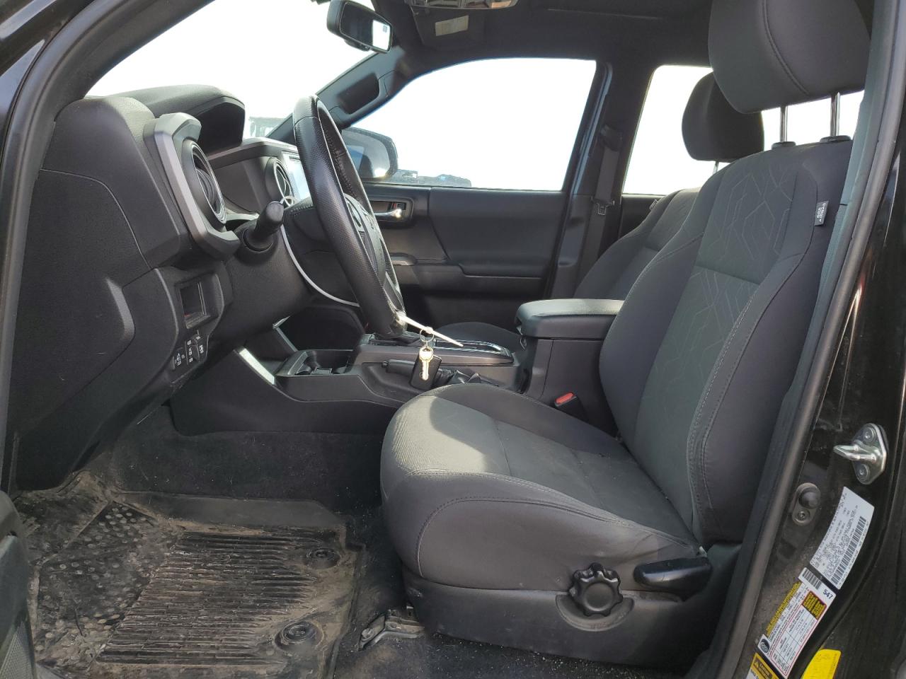 2017 Toyota Tacoma - Image 7