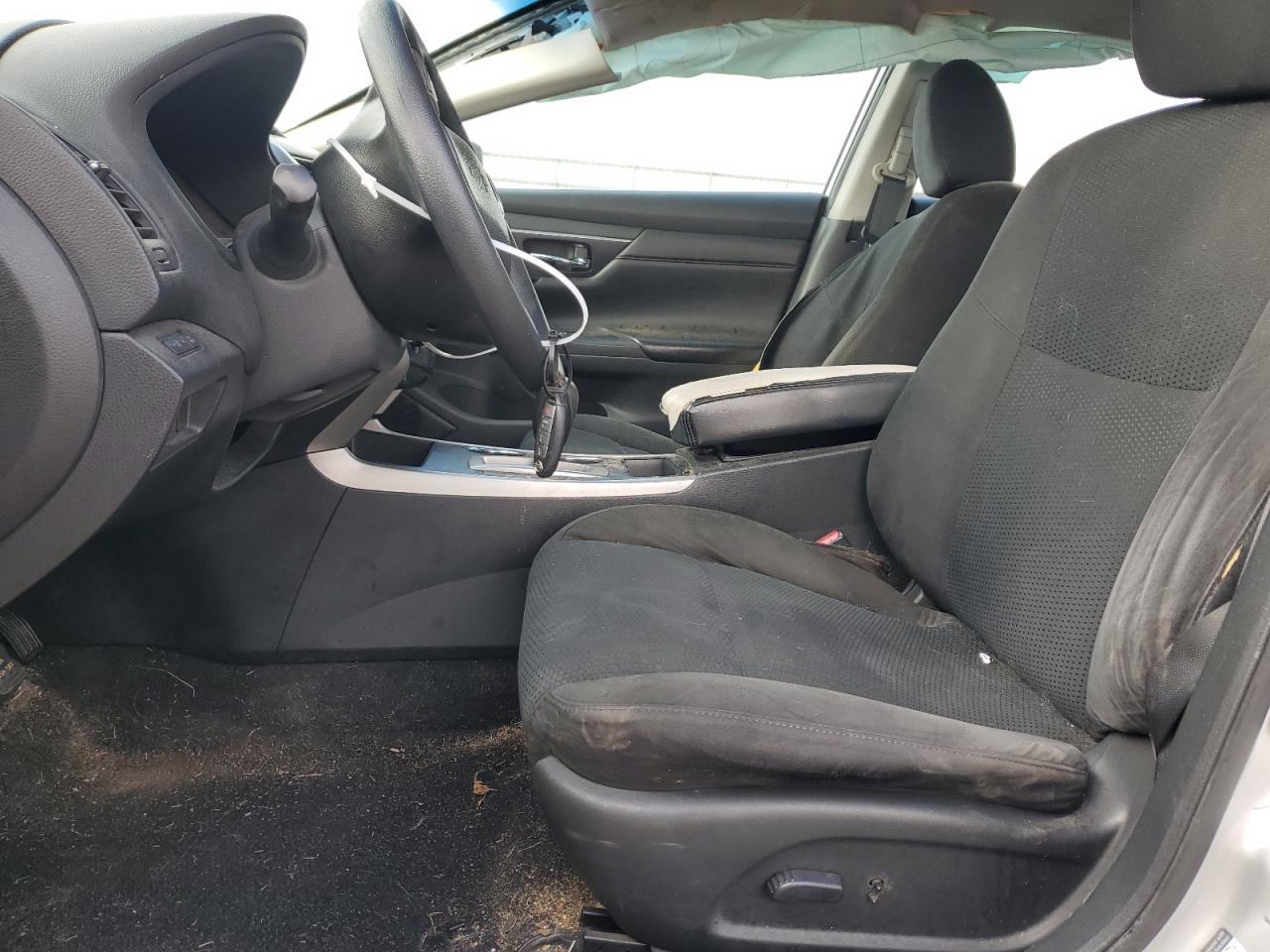 2015 Nissan Altima - Image 7