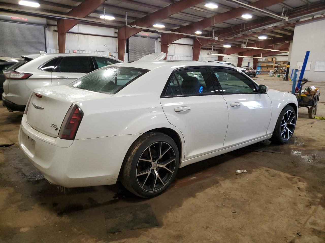 2014 Chrysler 300 - Image 3