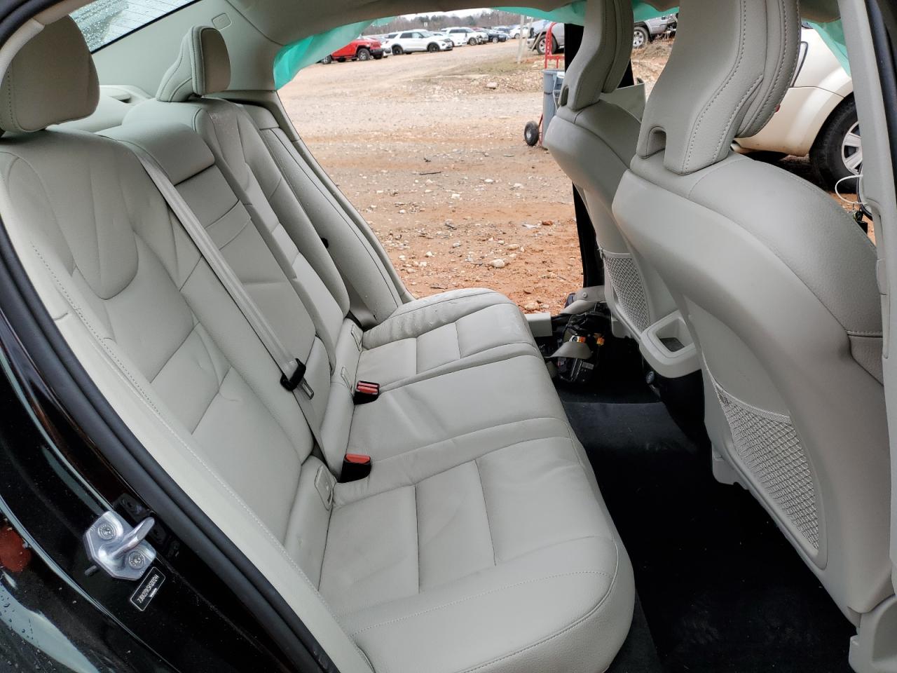 2019 Volvo S60 - Image 10