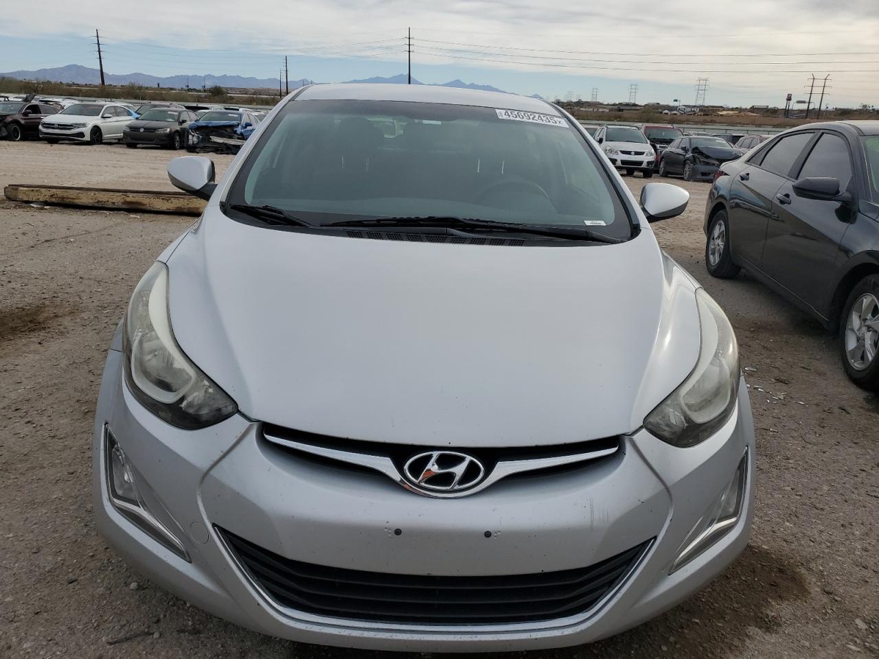 2014 Hyundai Elantra - Image 5