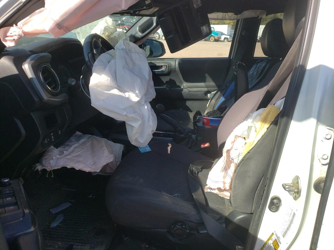 2016 Toyota Tacoma - Image 7