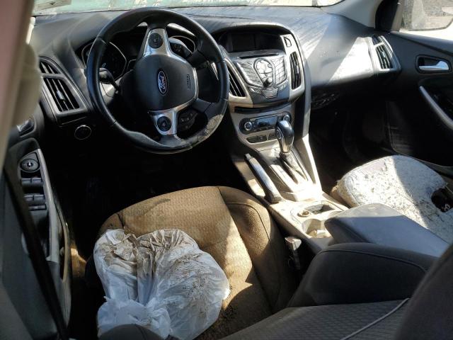 Sedans FORD FOCUS 2012 Szary