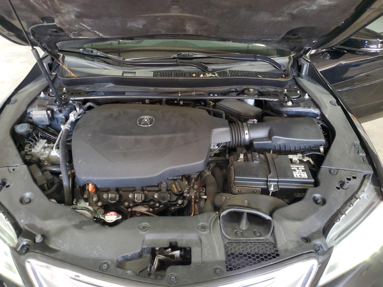 2017 Acura TLX - Image 12