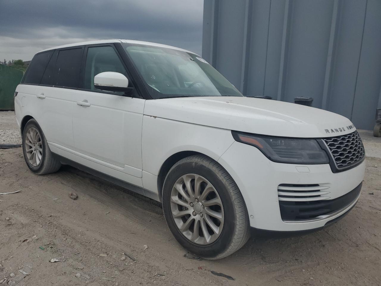 2018 Land Rover Range Rover - Image 4