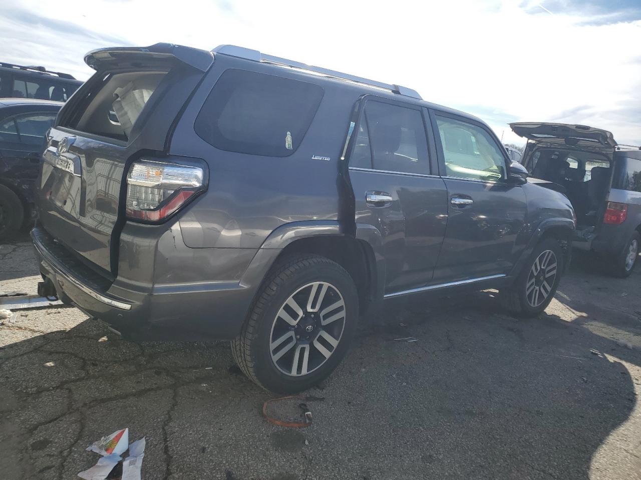 2016 Toyota 4Runner - Image 3