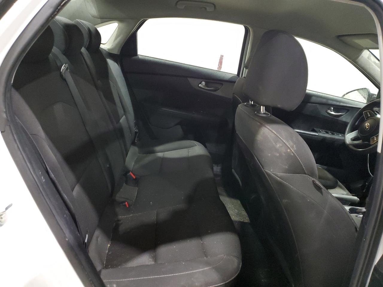 2019 Kia Forte - Image 10