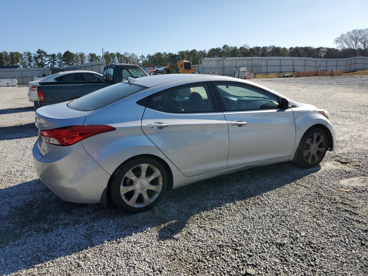 2012 Hyundai Elantra - Image 3