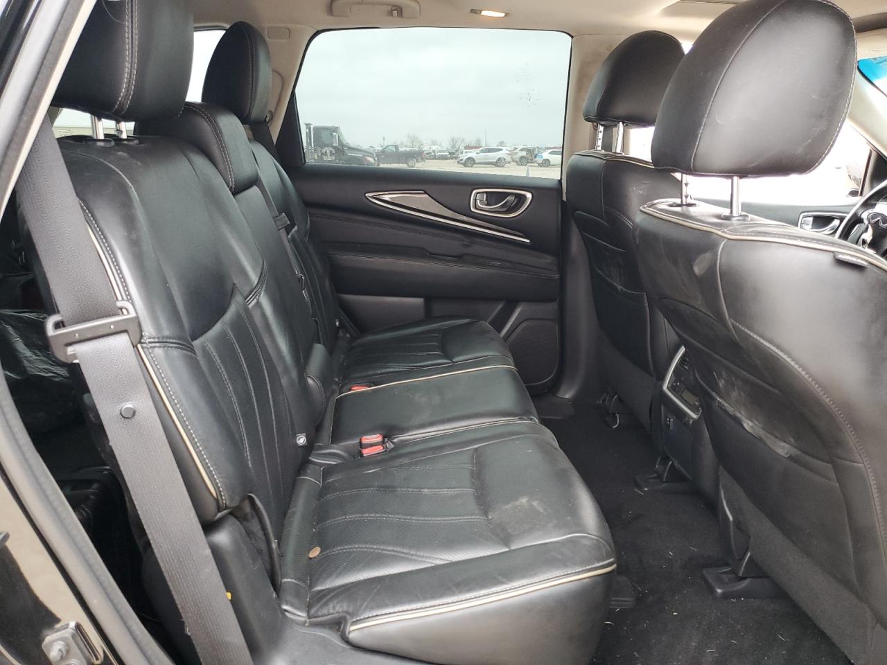 2016 Infiniti QX60 - Image 12