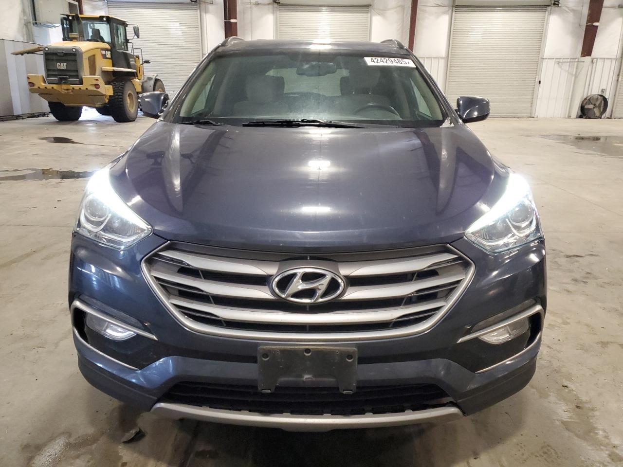 2017 Hyundai Santa Fe - Image 5