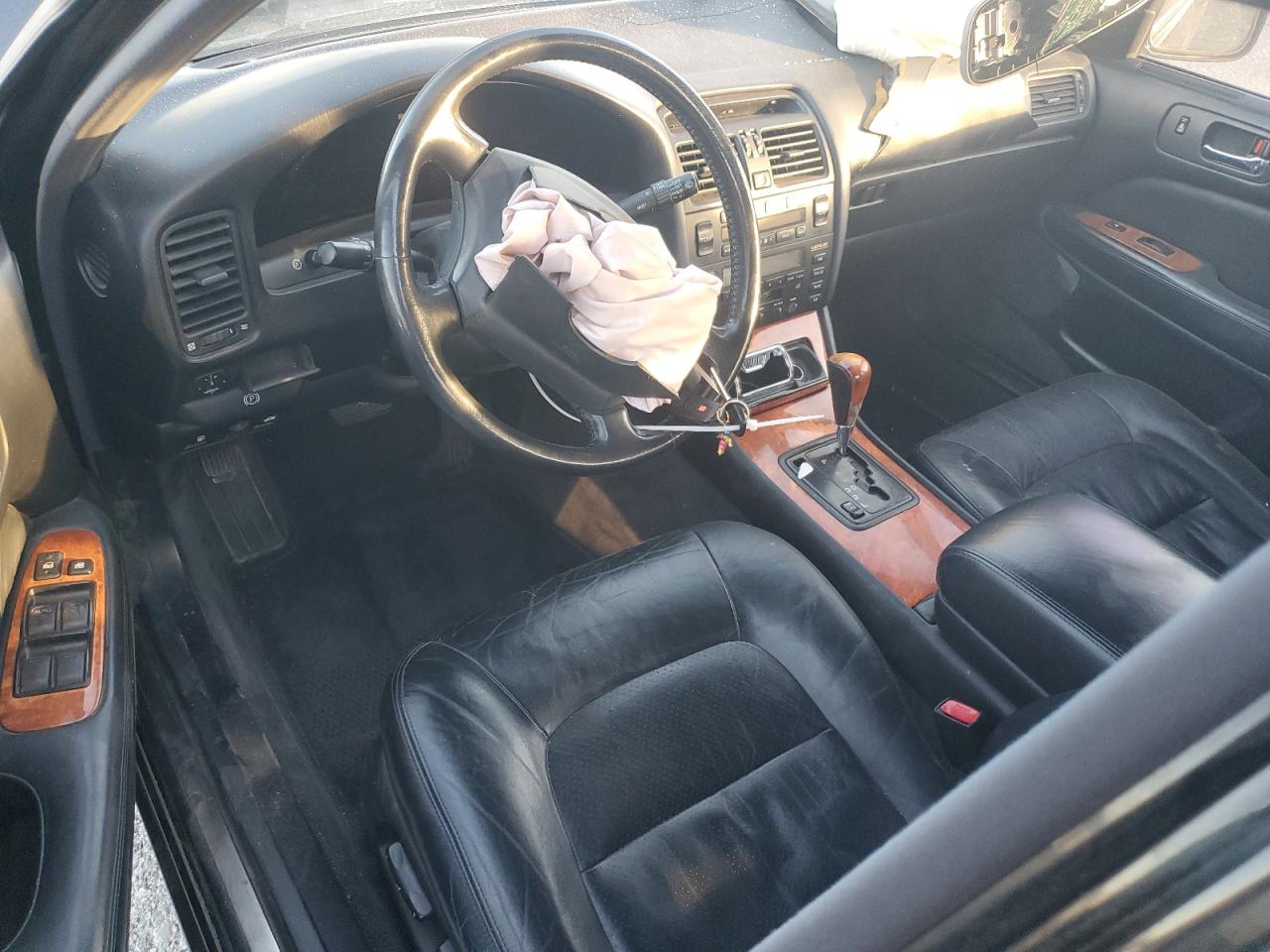 1997 Lexus LS - Image 8