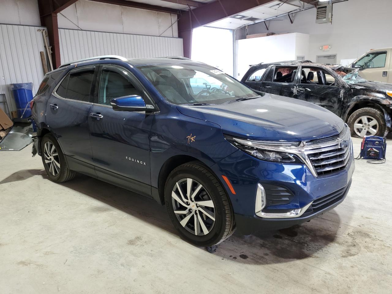 2022 Chevrolet Equinox - Image 4