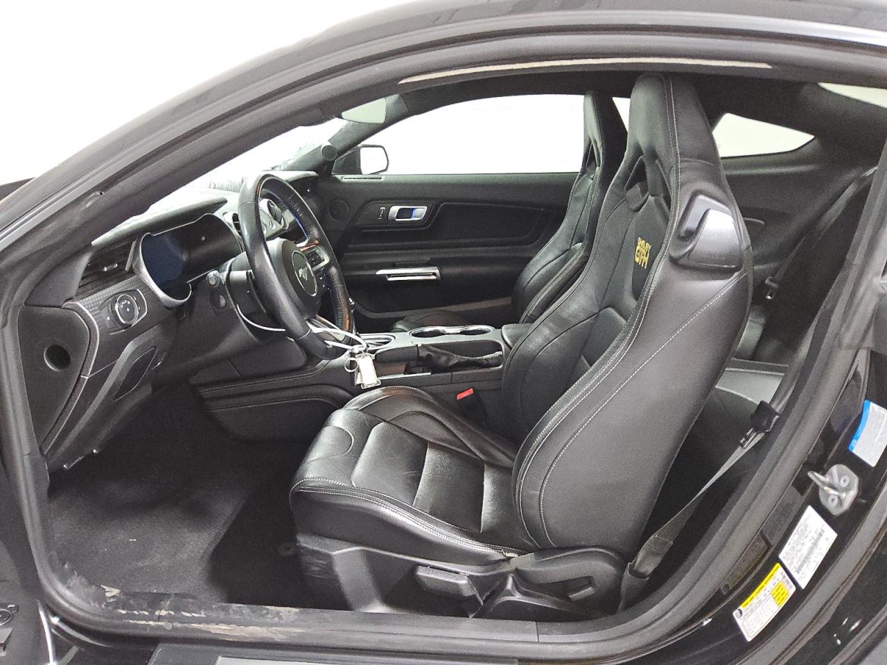 2022 Ford Mustang - Image 7