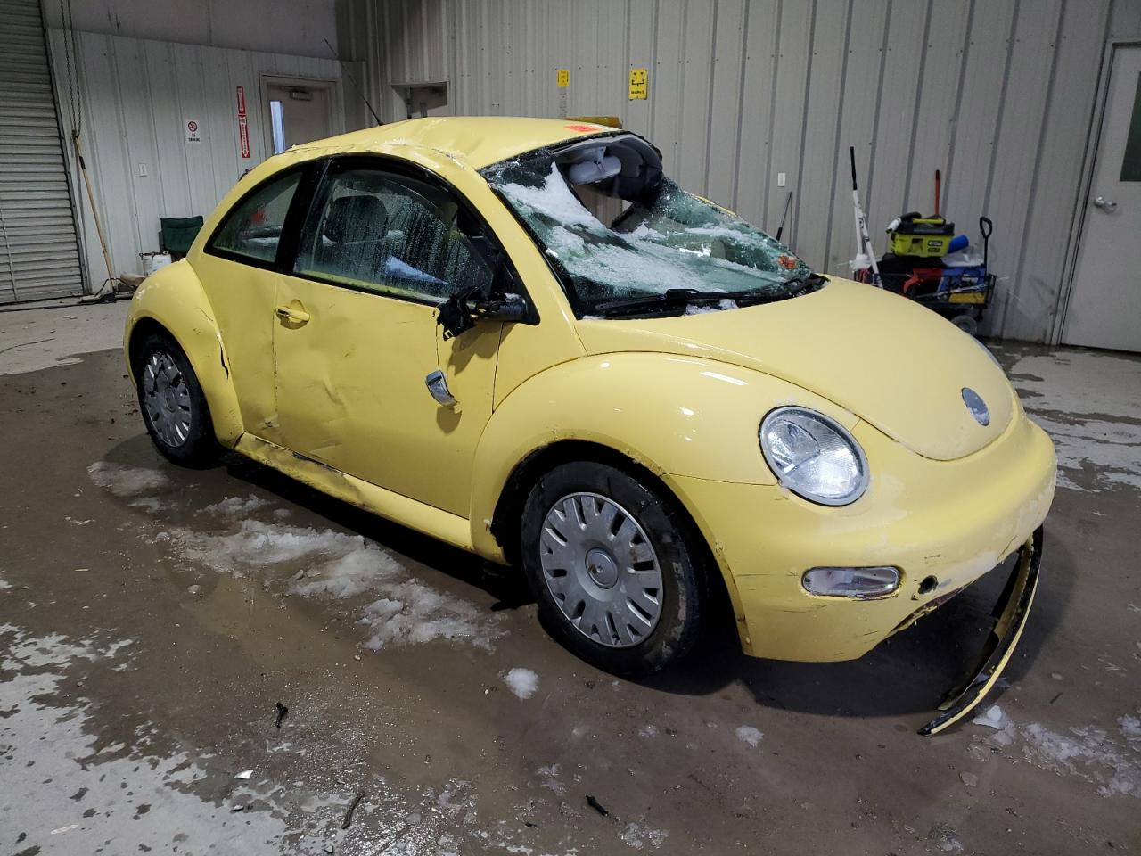 2004 Volkswagen Beetle - Image 4