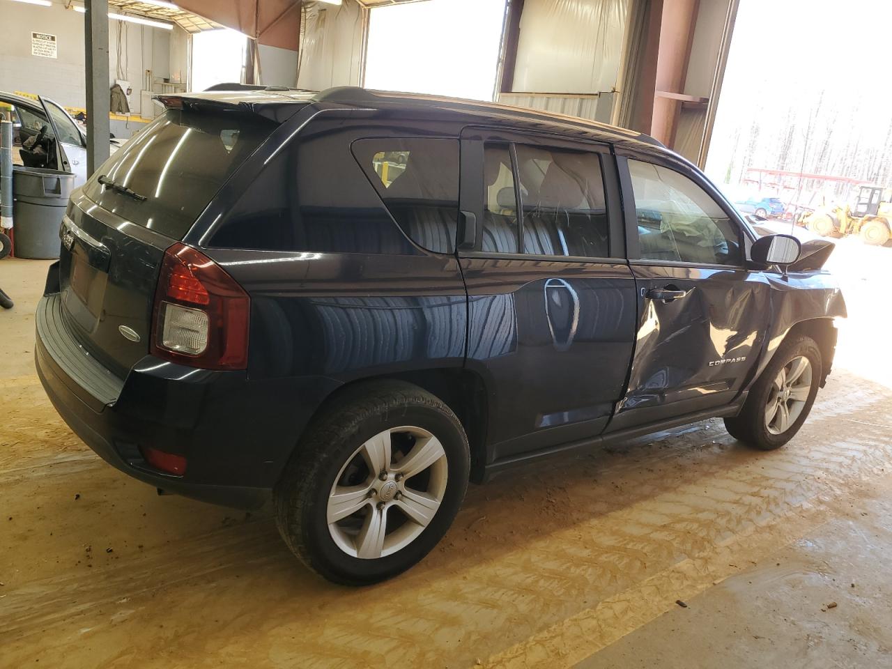 2014 Jeep Compass - Image 3