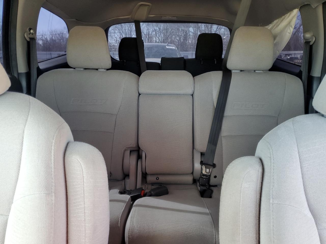 2016 Honda Pilot - Image 10