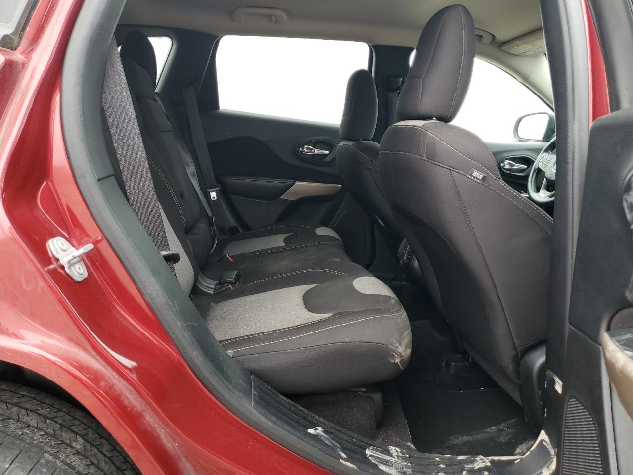 2017 Jeep Grand Cherokee - Image 10