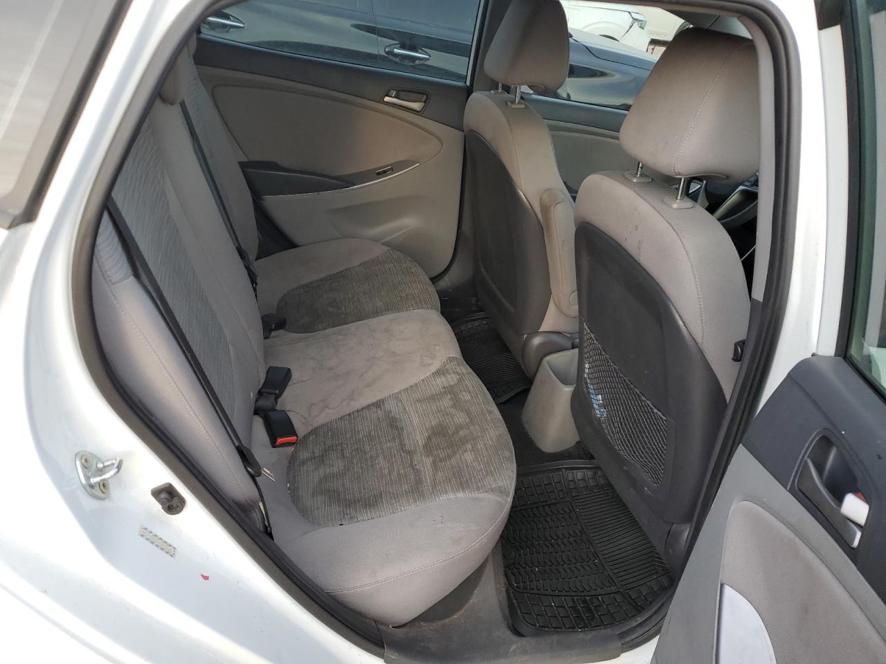 2016 Hyundai Accent - Image 10