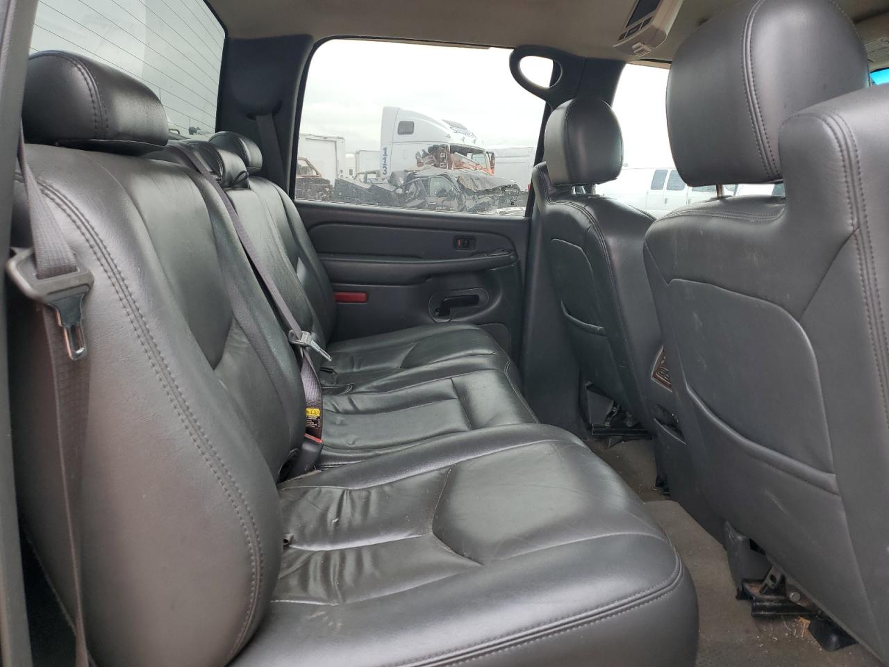 2007 Chevrolet Silverado - Image 6