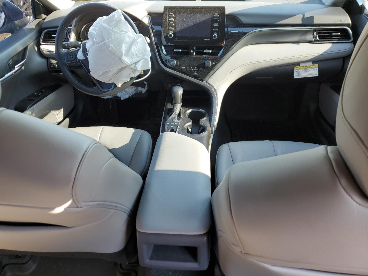 2022 Toyota Camry - Image 8