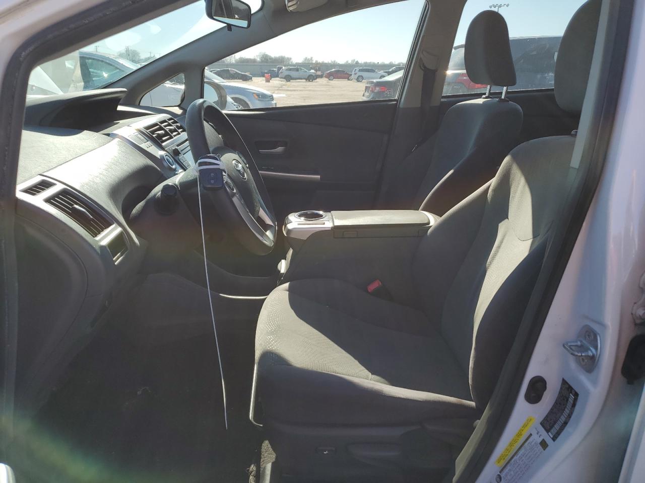 2012 Toyota Prius - Image 7