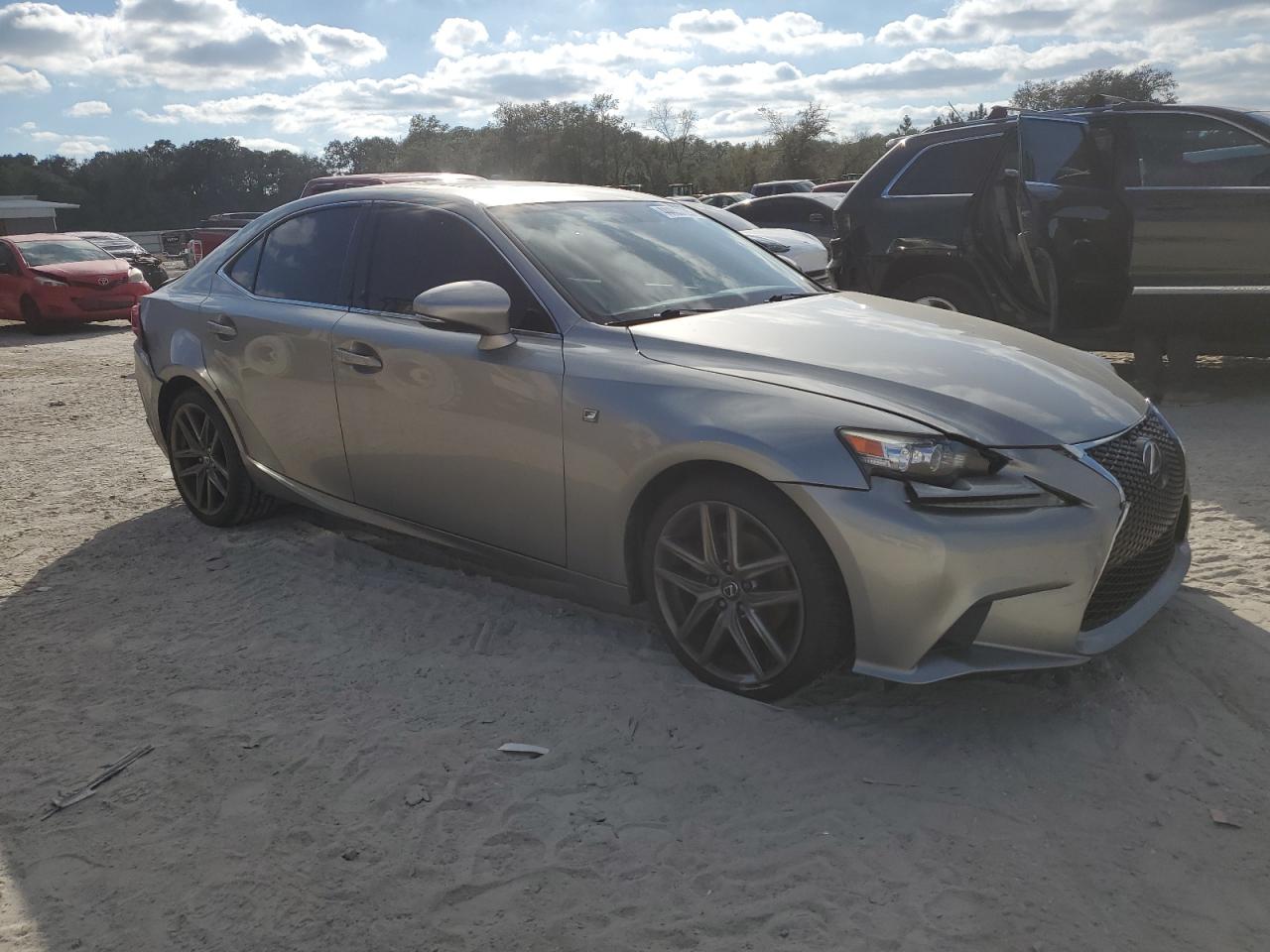 2015 Lexus IS - Image 4