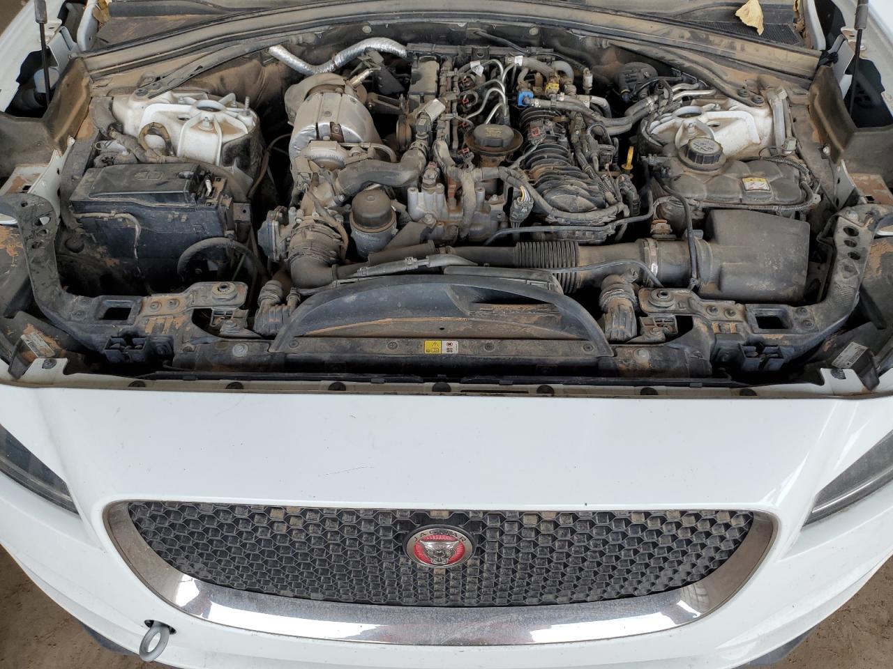 2017 Jaguar F-Pace - Image 12