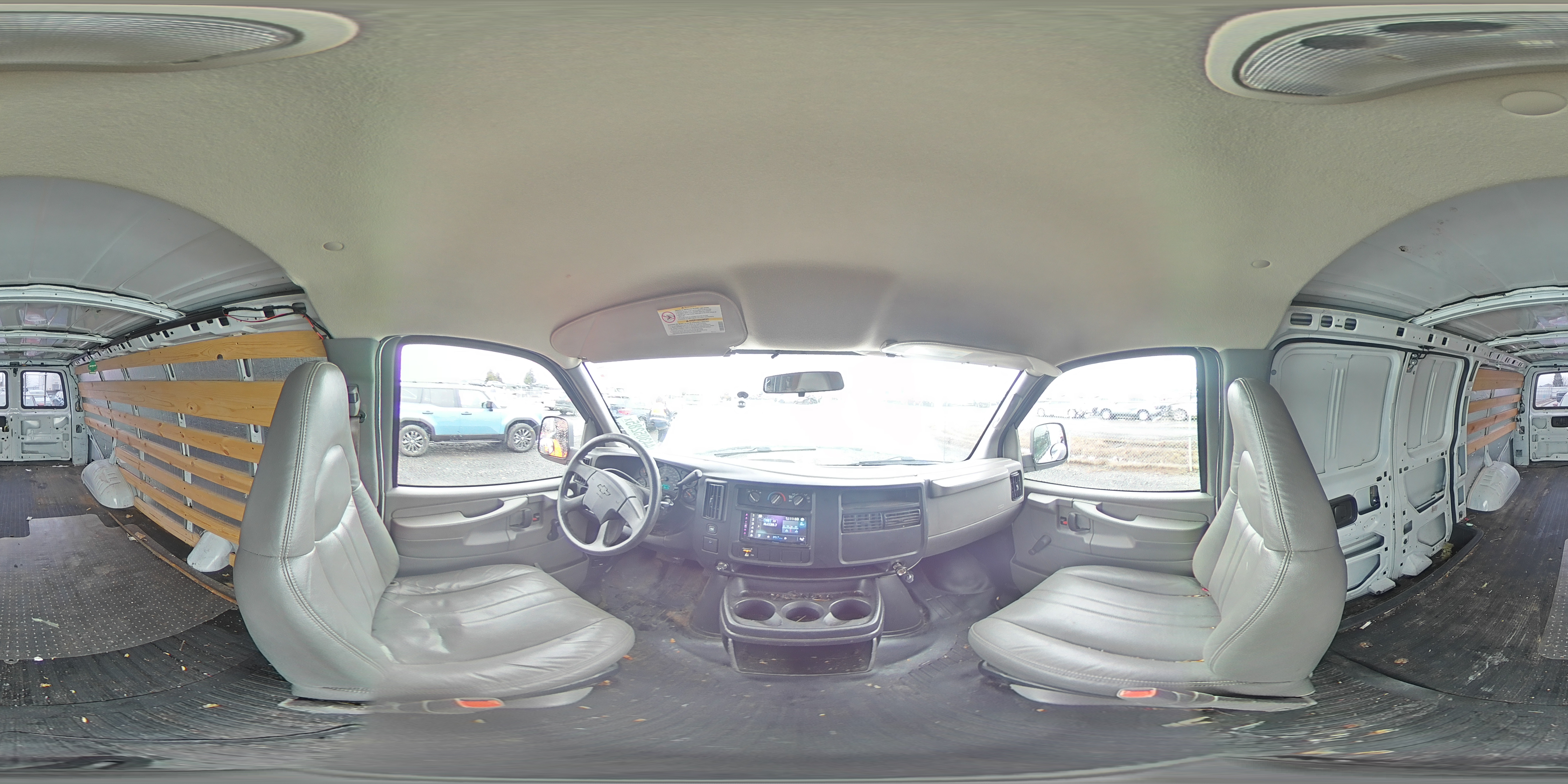 2006 Chevrolet Express - Image 14