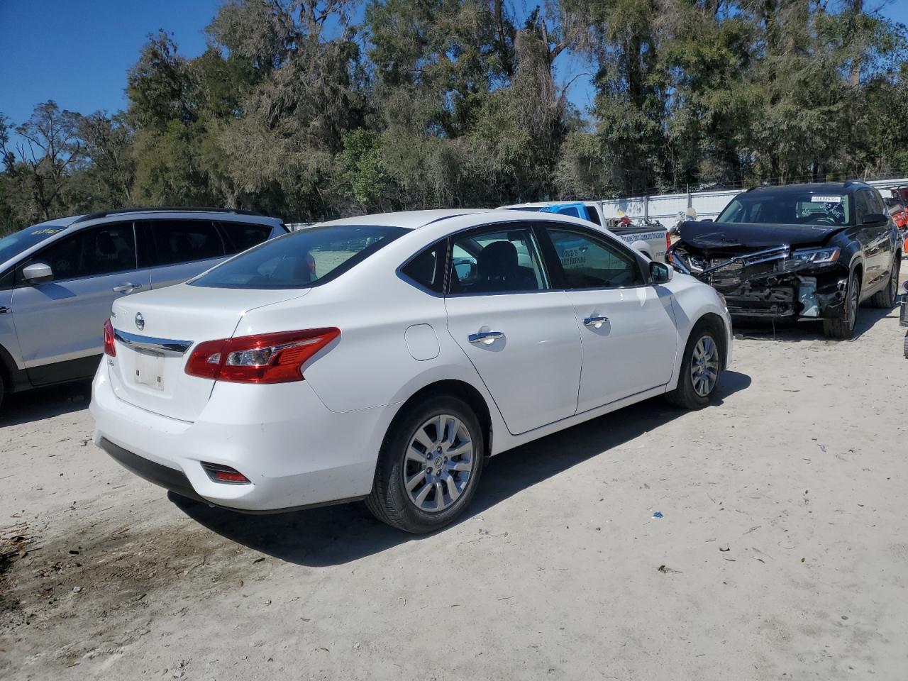 2019 Nissan Sentra - Image 3