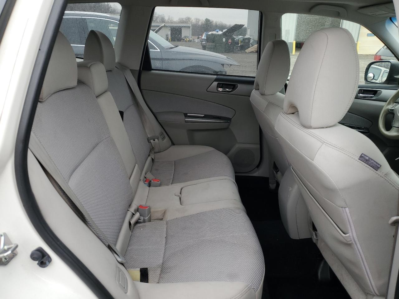 2013 Subaru Forester - Image 11