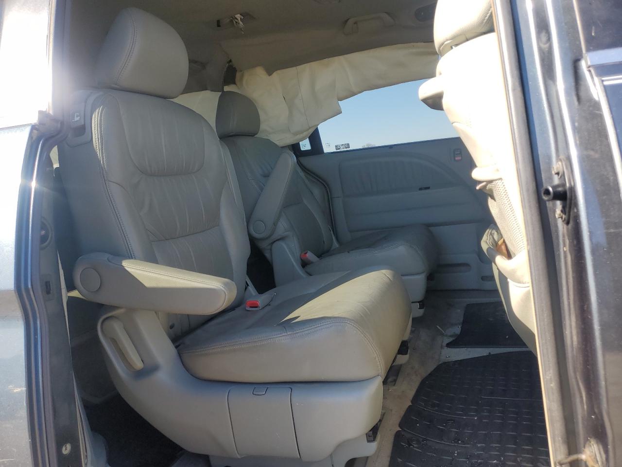 2006 Honda Odyssey - Image 11