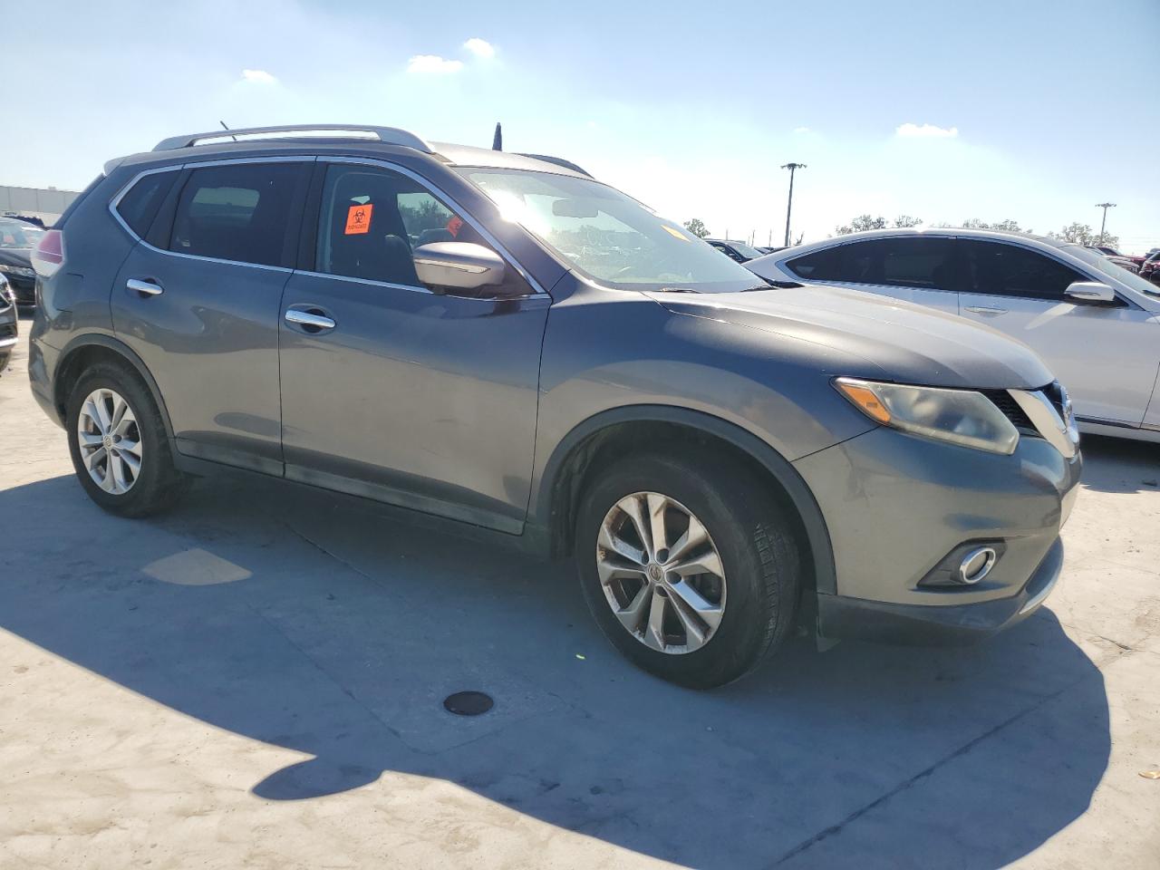2015 Nissan Rogue - Image 4