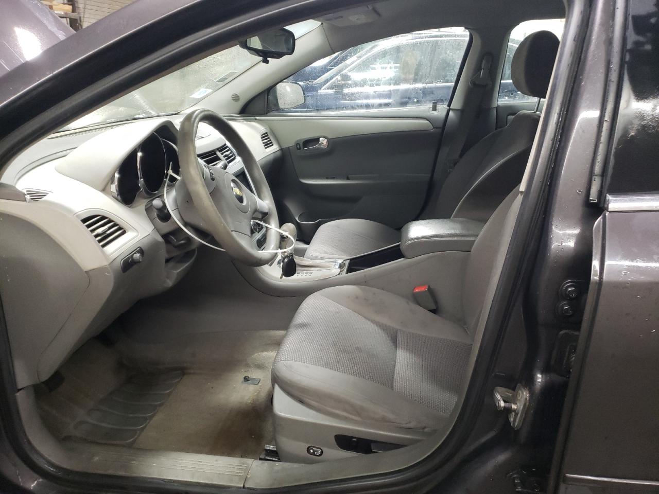 2010 Chevrolet Malibu - Image 7