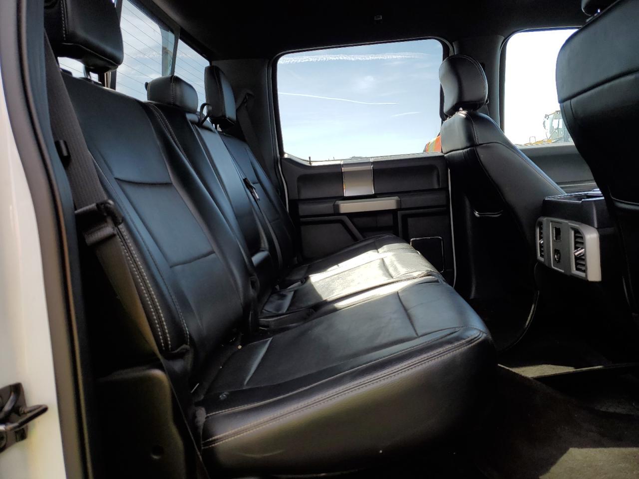2015 Ford F-150 - Image 11