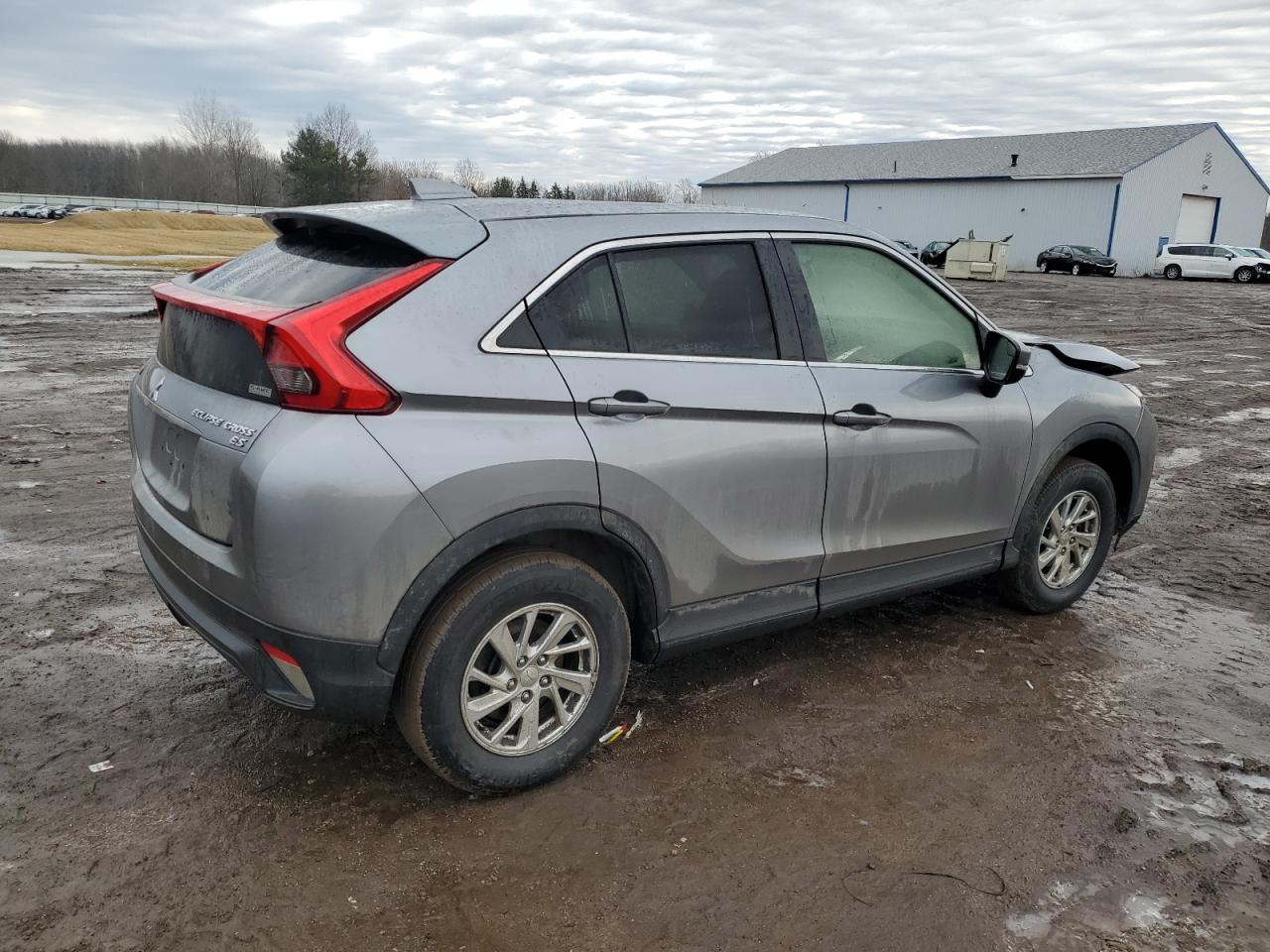 2019 Mitsubishi Eclipse - Image 3