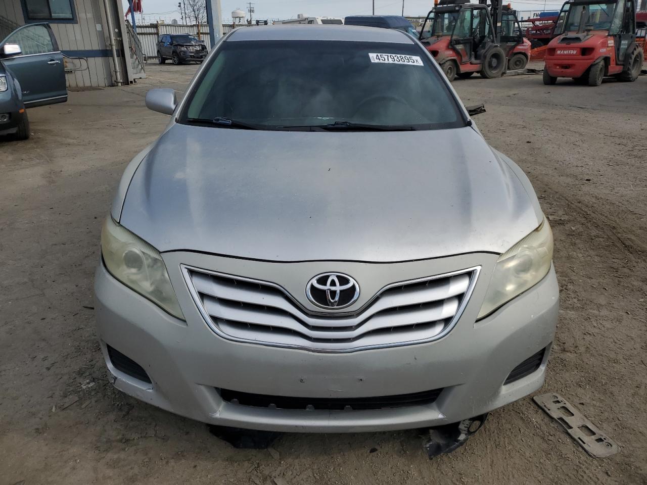 2010 Toyota Camry - Image 5