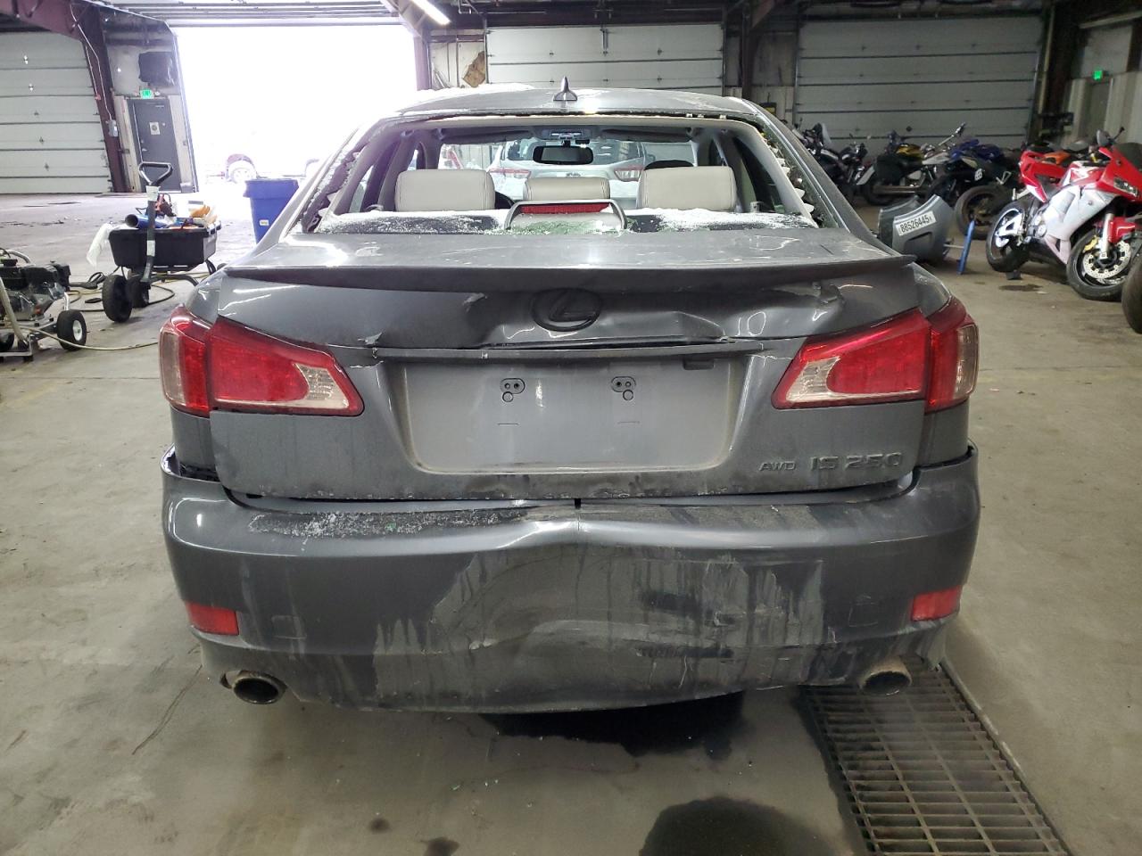2012 Lexus IS - Image 6