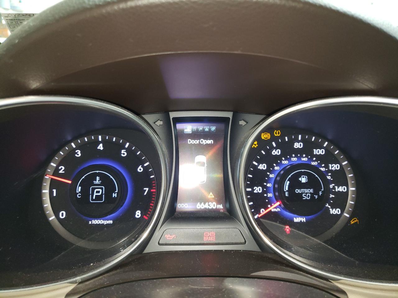 2015 Hyundai Santa Fe - Image 9