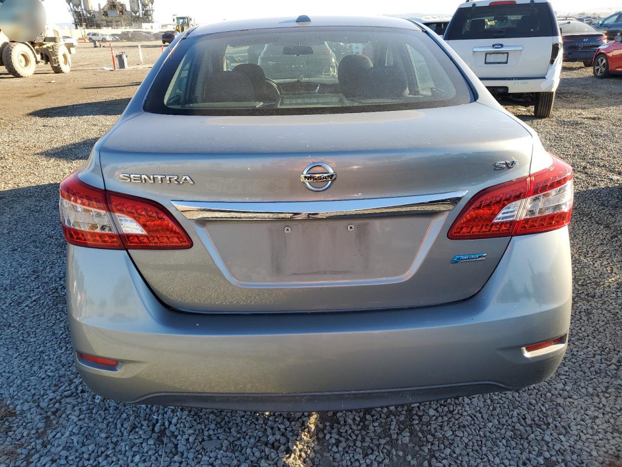 2014 Nissan Sentra - Image 6
