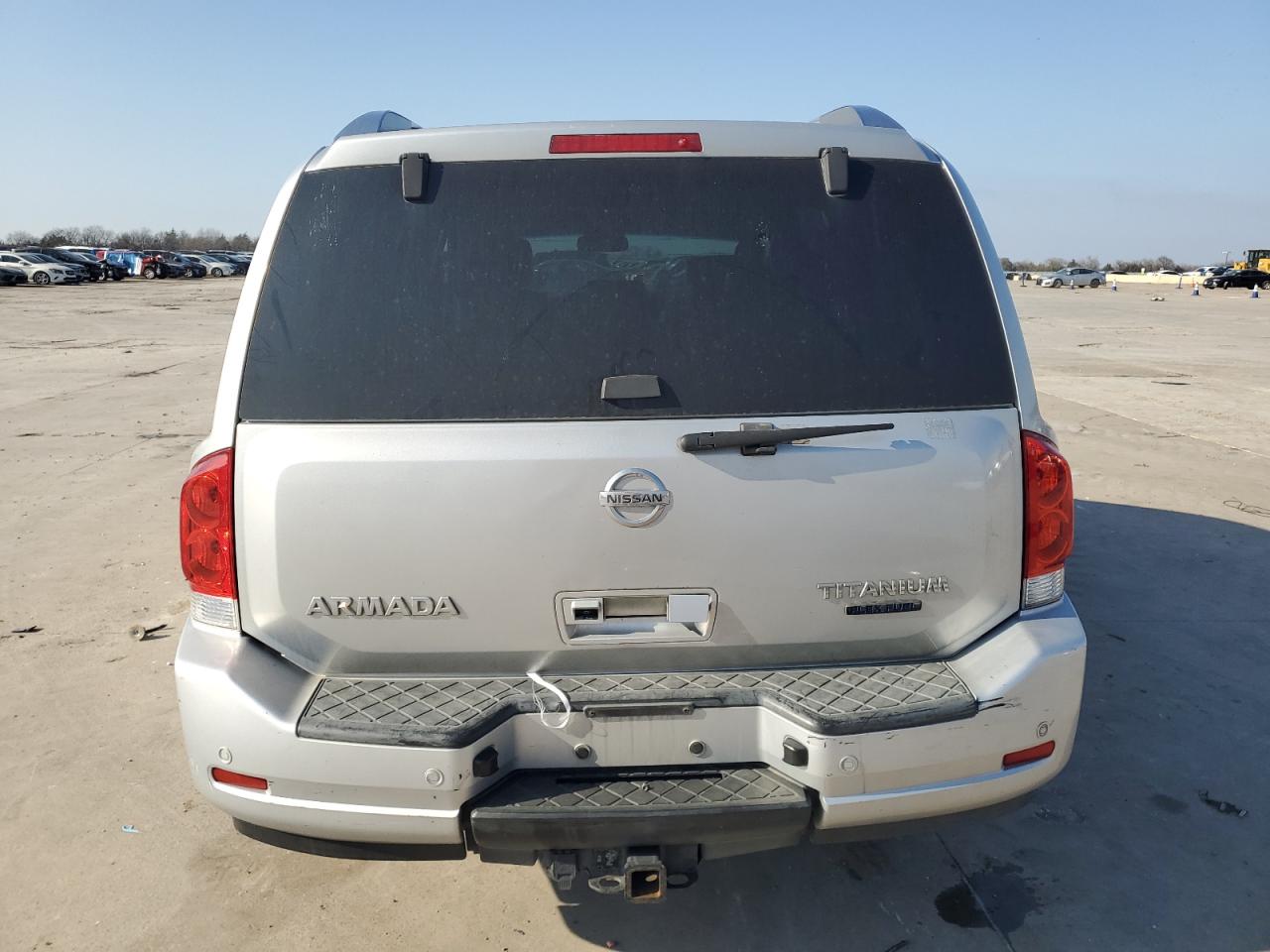 2010 Nissan Armada - Image 6