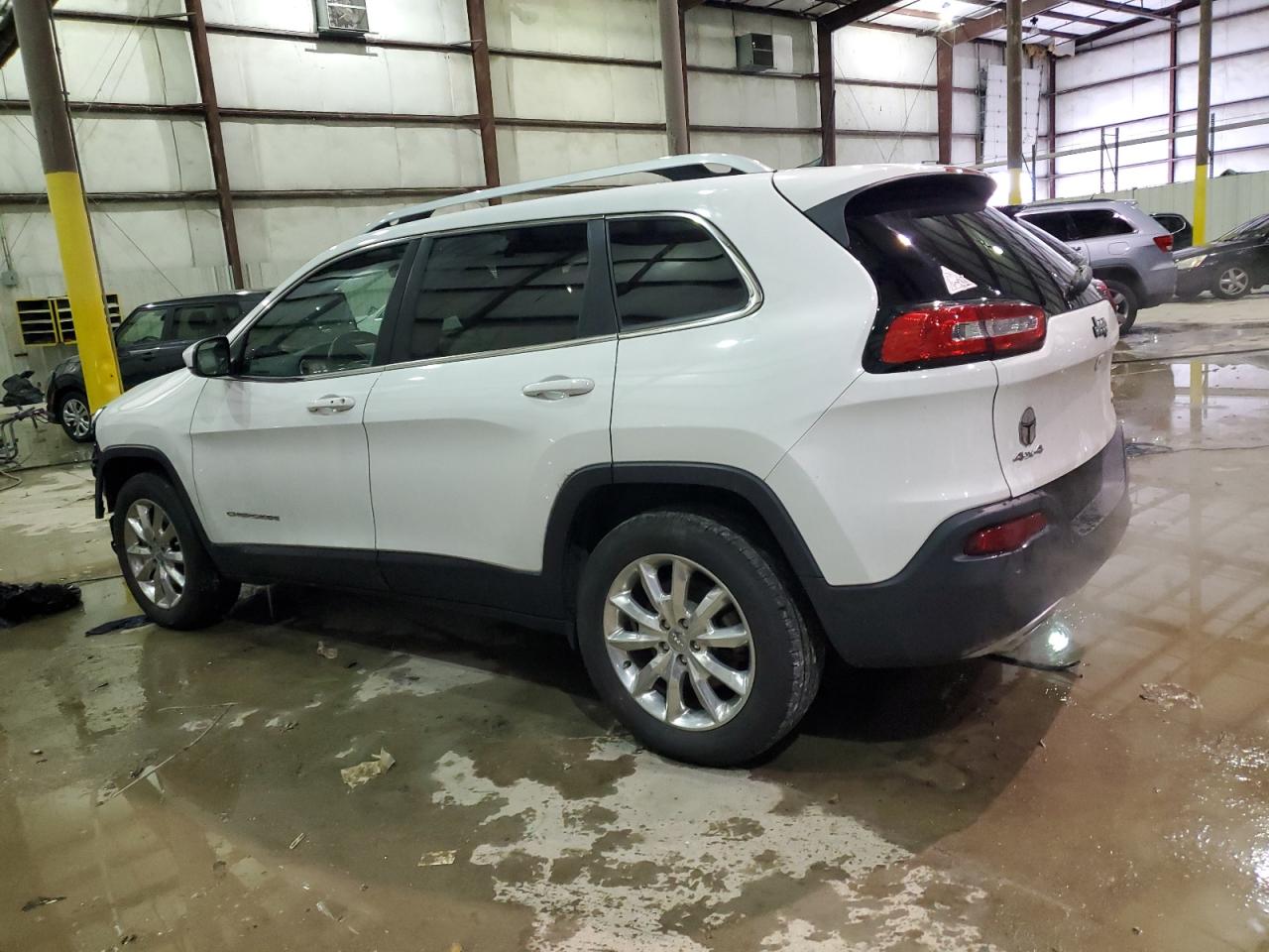 2016 Jeep Grand Cherokee - Image 2