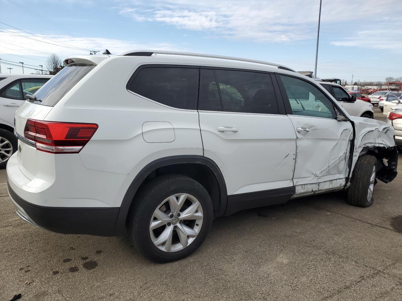 2019 Volkswagen Atlas - Image 3