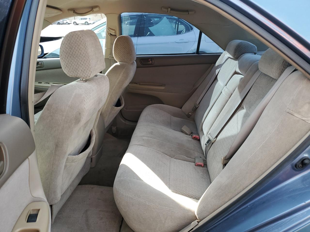 2004 Toyota Camry - Image 10