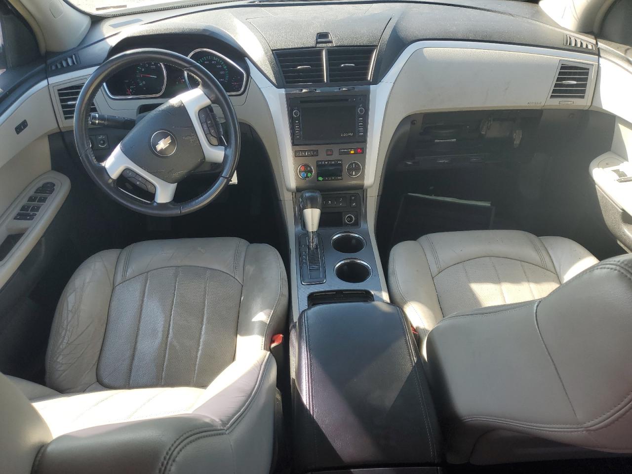 2009 Chevrolet Traverse - Image 8