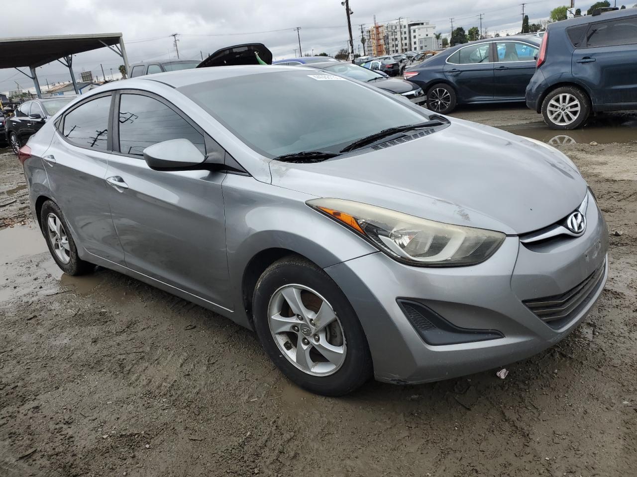 2015 Hyundai Elantra - Image 4