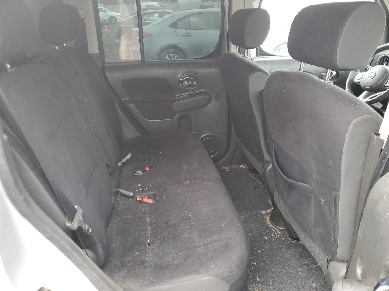 2013 Nissan Cube - Image 10