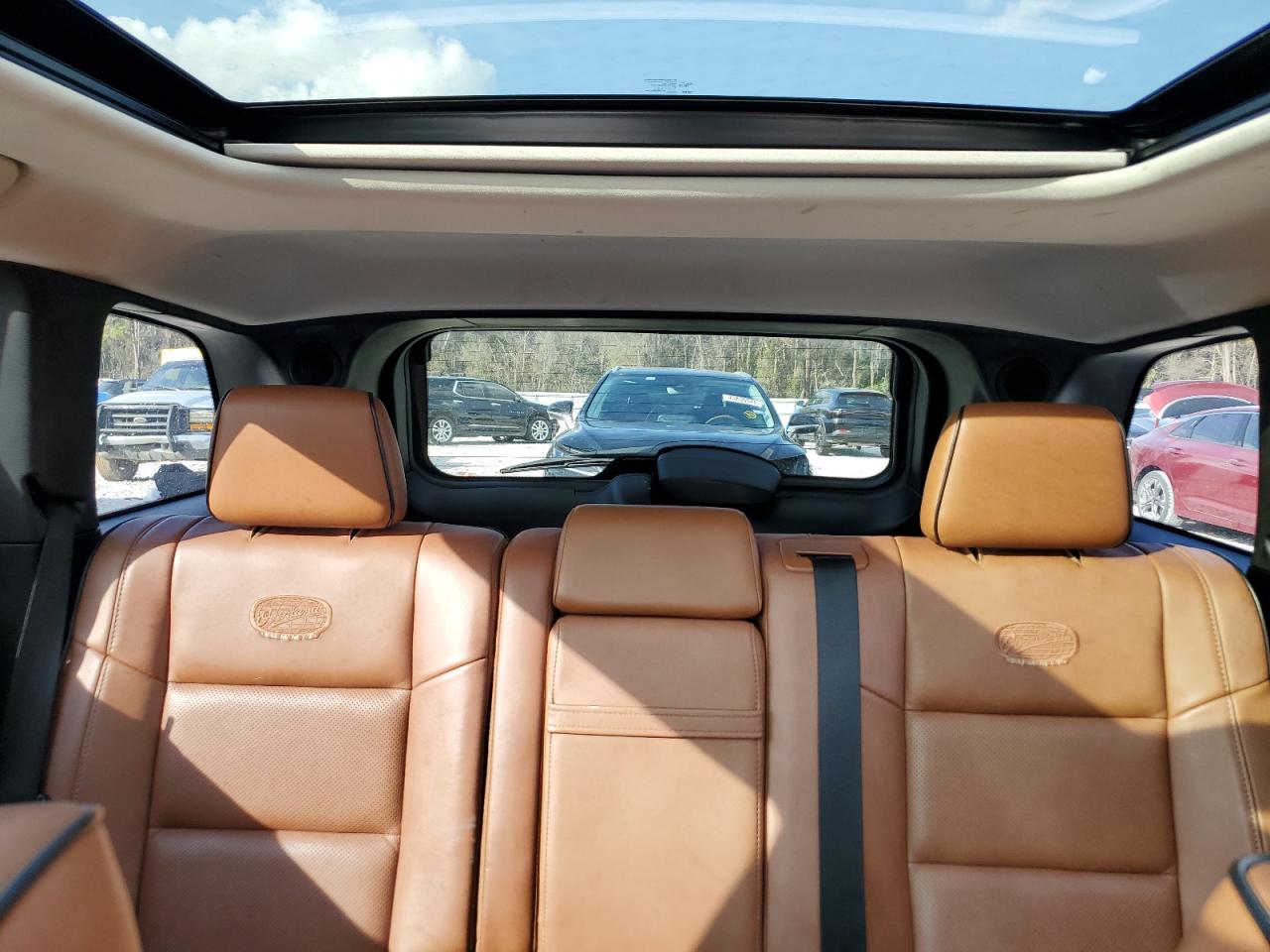2011 Jeep Grand Cherokee - Image 10